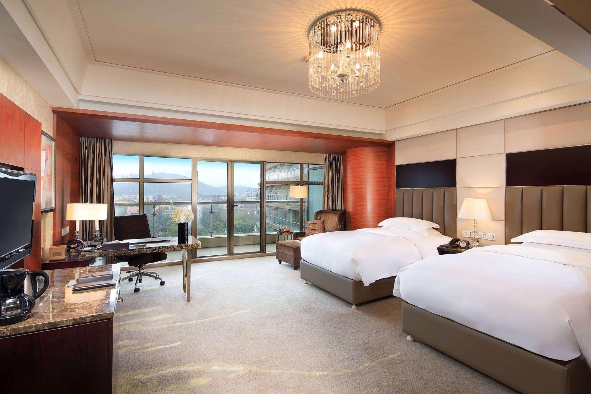 Wyndham Grand Plaza Royale Hangzhou Exterior photo