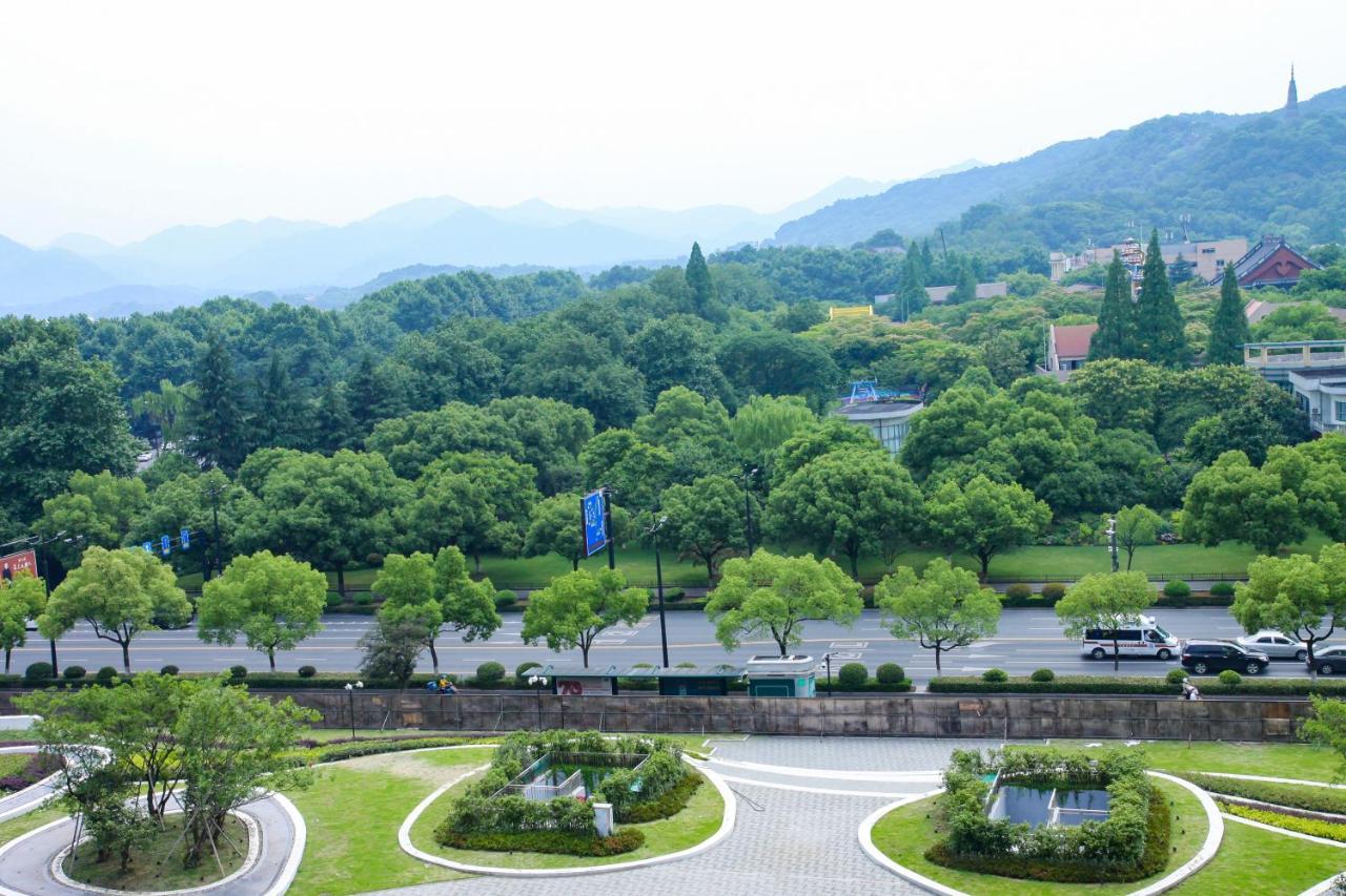 Wyndham Grand Plaza Royale Hangzhou Exterior photo